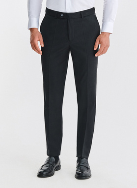 Wełniany czarny garnitur męski