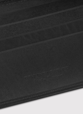 Czarny skórzany portfel męski