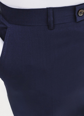 Wełniany granatowy garnitur męski