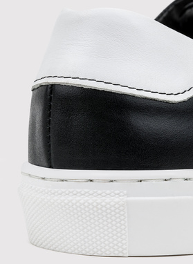 Skórzane czarne sneakersy męskie z białą wstawką