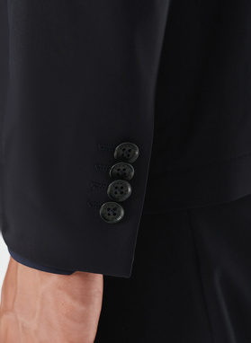 Dwuczęściowy gładki garnitur męski w kolorze granatowym