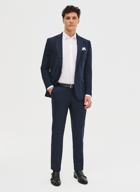 Ślubny granatowy garnitur męski