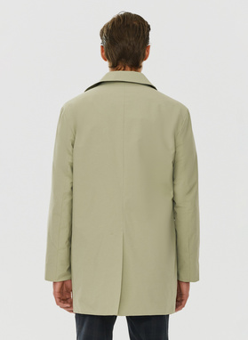 Beżowy klasyczny płaszcz męski