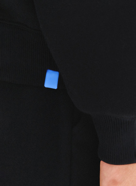 Czarny dres męski z bluzą z kapturem