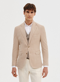 Dzianinowa marynarka w kolorze beżowym