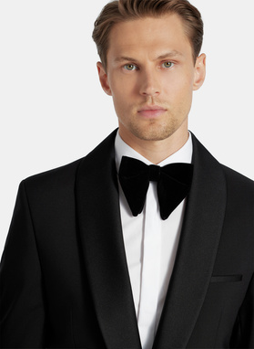 Czarny smoking męski z szalowym kołnierzem
