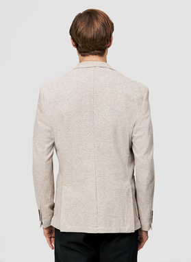 Beżowa marynarka w pepitkę