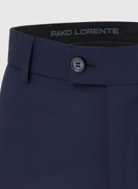 Granatowy garnitur męski z wełną