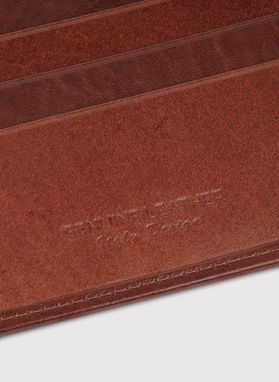 Brązowy portfel skórzany zapinany na zatrzask