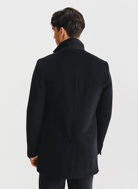 Czarny płaszcz męski z wełną