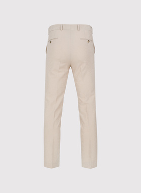 Beżowy garnitur męski w prążek