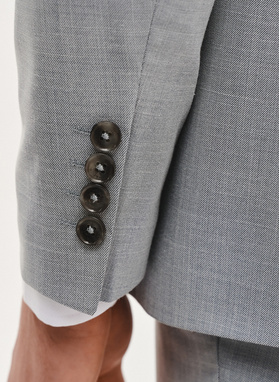 Szary garnitur męski