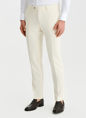 Ślubny beżowy garnitur z lnem