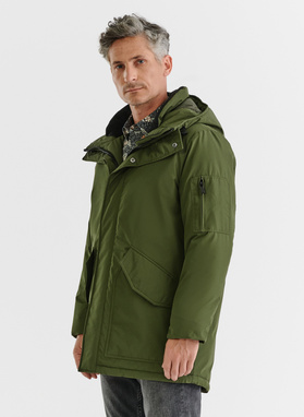 Zimowa kurtka z kapturem w kolorze zielonym