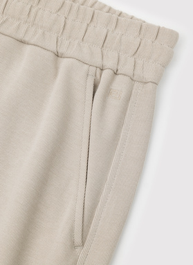 Beżowe szorty dresowe