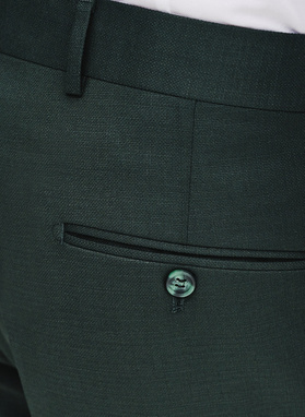 Gładki zielony garnitur męski