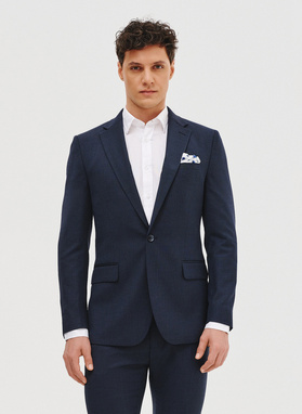 Granatowy garnitur męski