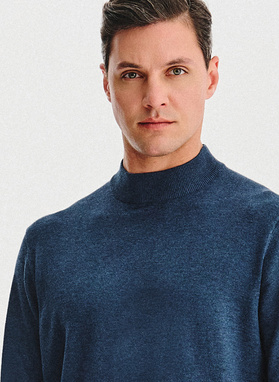 Półgolf męski w ciemnoniebieskim kolorze