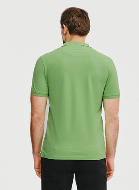 Gładki t-shirt polo w zielonym kolorze