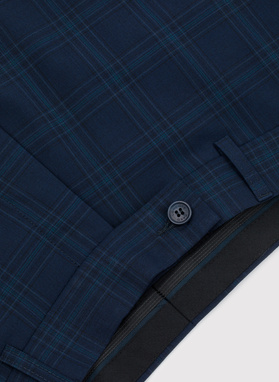 Granatowy garnitur z wełną