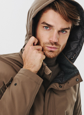 Brązowa kurtka męska z puchowym wypełnieniem