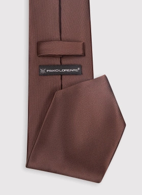 Ślubny brązowy garnitur męski