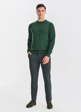 Zielony sweter męski z wełną