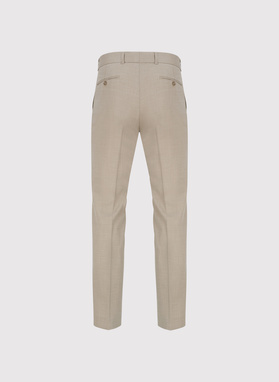 Beżowy garnitur męski