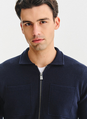 Rozpinany kardigan w kolorze granatowym