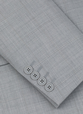 Szary garnitur męski w delikatną kratę