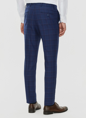 Granatowe spodnie garniturowe w czerwono-niebieską kratkę