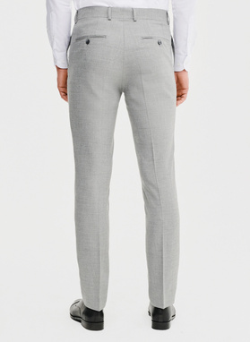 Szary garnitur męski