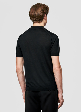 Czarne polo swetrowe z wełny merino