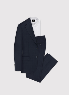 Garnitur męski w subtelną kratę