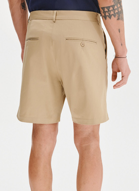 Beżowe szorty męskie z bawełną
