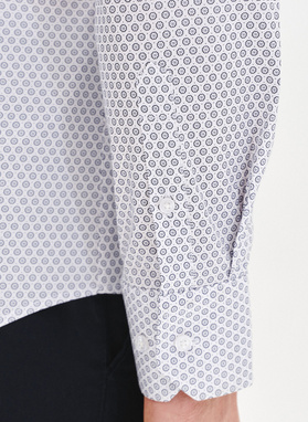 Biała koszula męska w mikrowzór