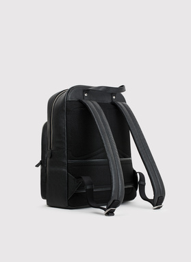 Skórzany plecak męski w kolorze czarnym