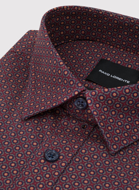 Bordowa koszula w geometryczny wzór