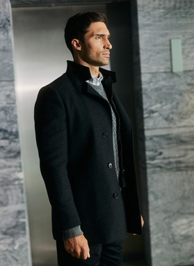 Ciemnoszary płaszcz w pepitkę