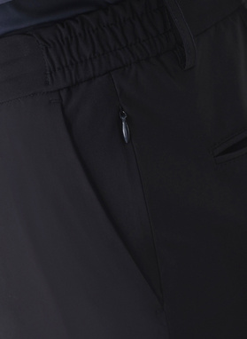 Dwuczęściowy gładki garnitur męski w kolorze granatowym