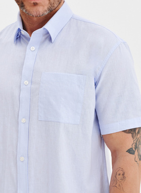 Lniana niebieska koszula z krótkim rękawem