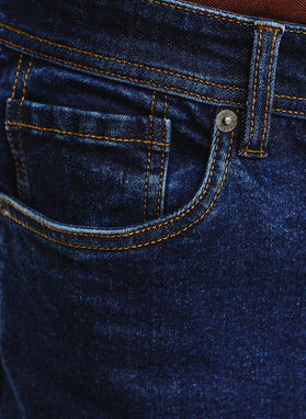 Granatowe spodnie męskie jeans