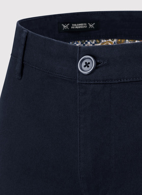 Granatowe spodnie męskie