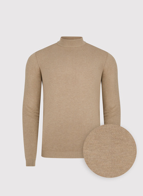 Półgolf męski w beżowym kolorze