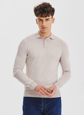 Sweter polo w kolorze beżowym