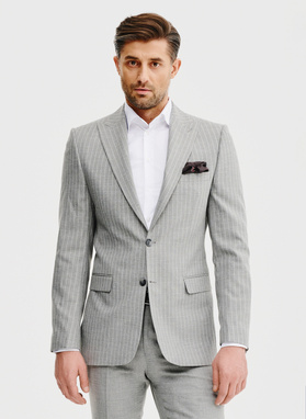Szary garnitur męski