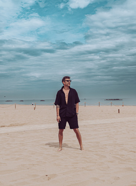 Bawełniana koszula męska w kolorze czarnym