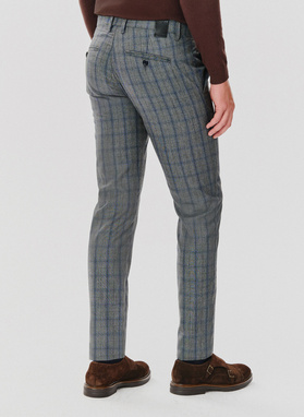 Szare spodnie męskie w niebieską kratę