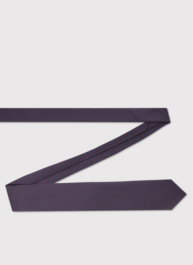 Bordowy krawat we wzór