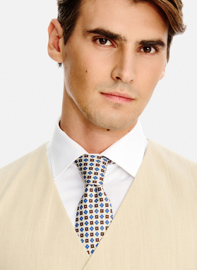 Beżowy wełniany garnitur męski